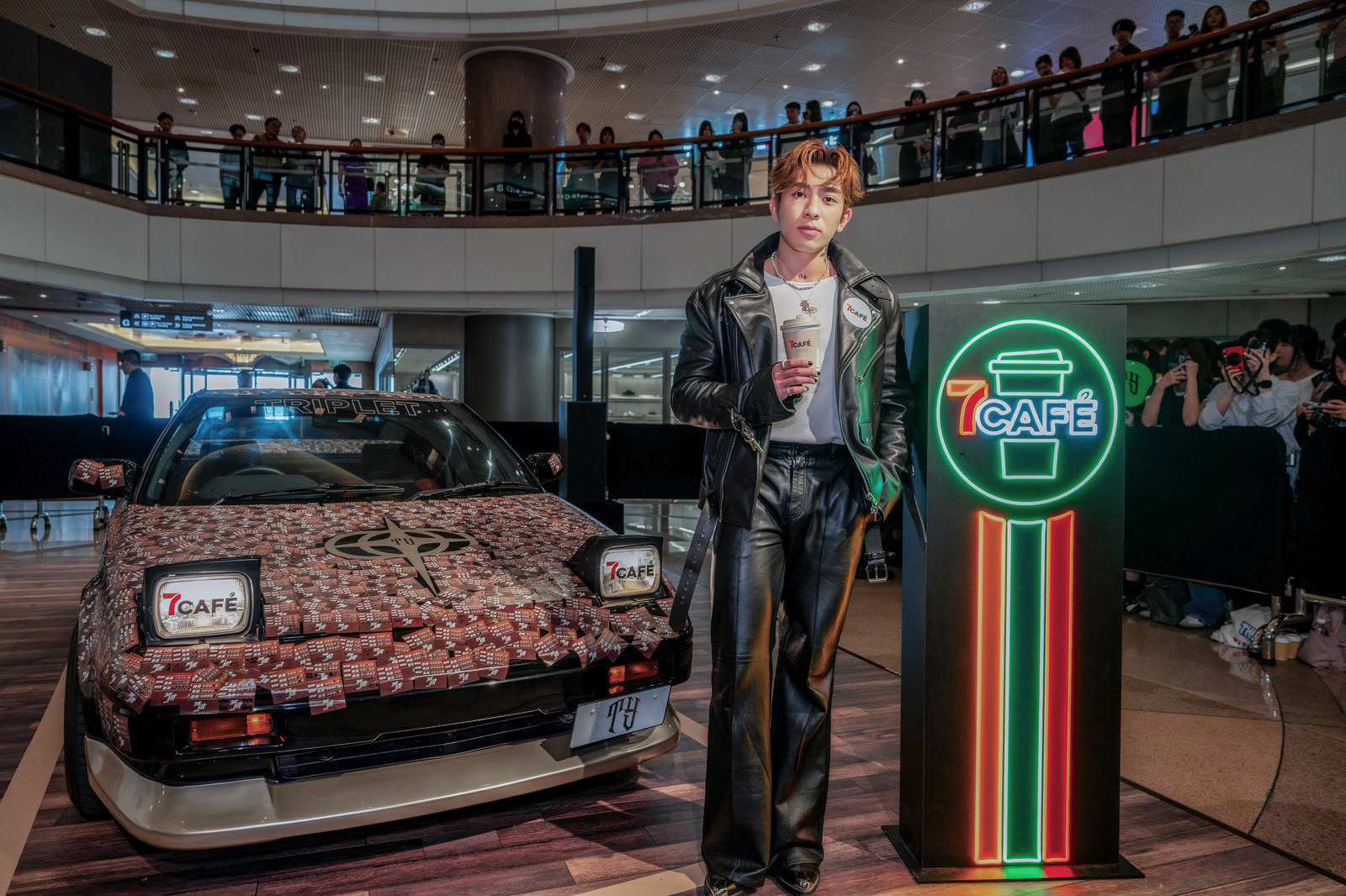 7-Eleven: BE Coffee CAFÉ — project image 3